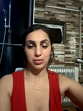 EmaSkyes online show from December 4, 7:13 pm