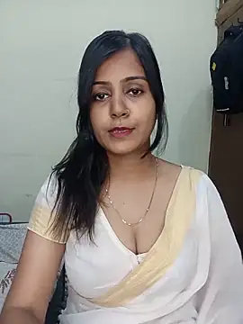Snapshot of Miss-Riyasingh chatting on May 24, 5:46 pm Miss-Riyasingh online show from May 24, 5:46 pm