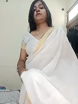 Snapshot of Miss-Riyasingh chatting on May 24, 5:29 am Miss-Riyasingh online show from May 24, 5:29 am