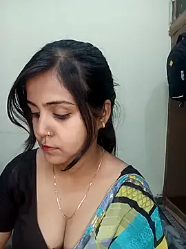 Miss-Riyasingh online show from April 18, 5:26 pm