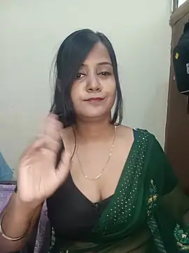 Snapshot of Miss-Riyasingh chatting on July 6, 5:47 am Miss-Riyasingh online show from July 6, 5:47 am