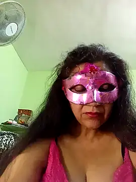 Snapshot of DesiMuffin chatting on March 1, 10:45 am DesiMuffin online show from March 1, 10:45 am