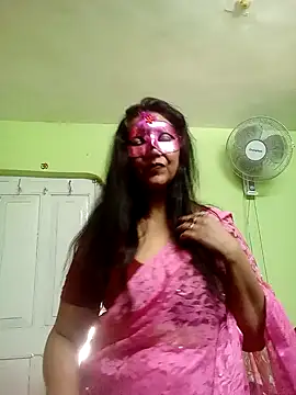 Snapshot of DesiMuffin chatting on February 5, 7:50 am DesiMuffin online show from February 5, 7:50 am