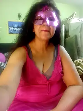 Snapshot of DesiMuffin chatting on February 18, 4:47 pm DesiMuffin online show from February 18, 4:47 pm