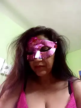 Snapshot of DesiMuffin chatting on March 2, 10:37 am DesiMuffin online show from March 2, 10:37 am