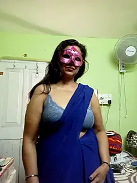 Snapshot of DesiMuffin chatting on March 4, 8:27 pm DesiMuffin online show from March 4, 8:27 pm
