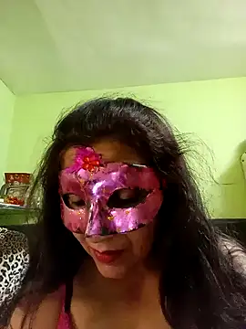 Snapshot of DesiMuffin chatting on March 13, 8:00 pm DesiMuffin online show from March 13, 8:00 pm