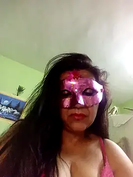 Snapshot of DesiMuffin chatting on February 20, 8:03 pm DesiMuffin online show from February 20, 8:03 pm