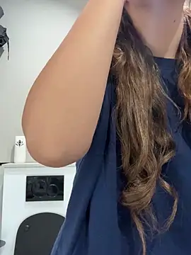 BelleSkye online show from October 2, 3:21 am