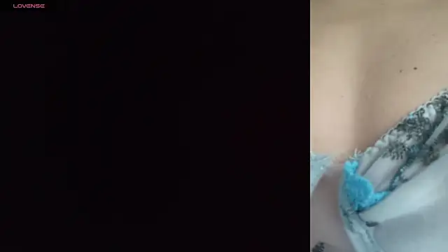 Snapshot of aurelialux chatting on November 28, 8:53 pm aurelialux online show from November 28, 8:53 pm