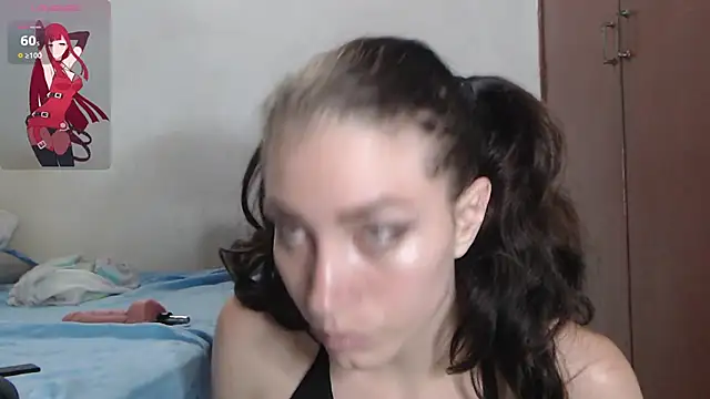 Snapshot of aurelialux chatting on March 22, 3:41 am aurelialux online show from March 22, 3:41 am