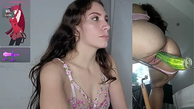 aurelialux online show from December 19, 9:06 pm