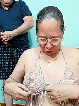 MATTHEW MRANDA online show from April 18, 12:13 am