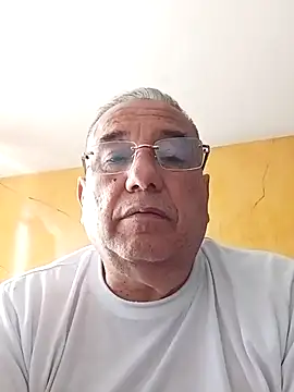 MATTHEW MRANDA online show from May 23, 4:06 pm