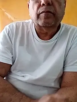 MATTHEW MRANDA online show from May 26, 4:49 pm