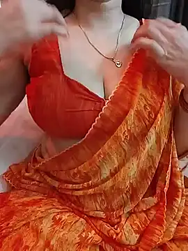 Snapshot of kaamuk_shweta chatting on May 30, 5:25 am kaamuk shweta online show from May 30, 5:25 am