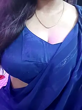 Snapshot of kaamuk_shweta chatting on November 5, 7:00 am kaamuk shweta online show from November 5, 7:00 am