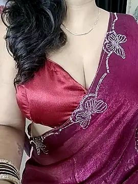 Snapshot of kaamuk_shweta chatting on July 10, 2:55 am kaamuk shweta online show from July 10, 2:55 am