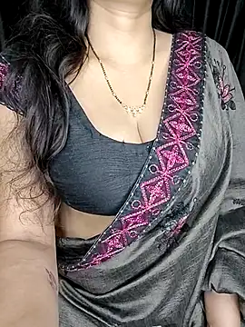 Snapshot of kaamuk_shweta chatting on November 24, 11:27 pm kaamuk shweta online show from November 24, 11:27 pm