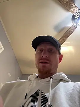 bigred0808 online show from February 8, 9:12 pm