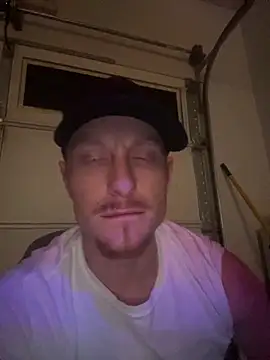 bigred0808 online show from January 17, 8:51 am