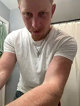 bigred0808 online show from February 11, 7:30 am