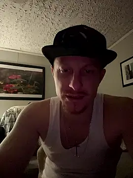 bigred0808 online show from January 10, 4:41 am