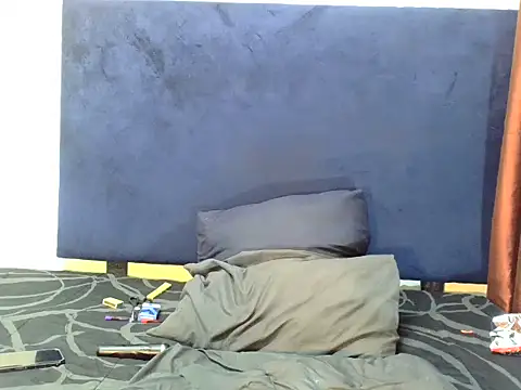 ReginaStar16 online show from April 7, 8:21 pm