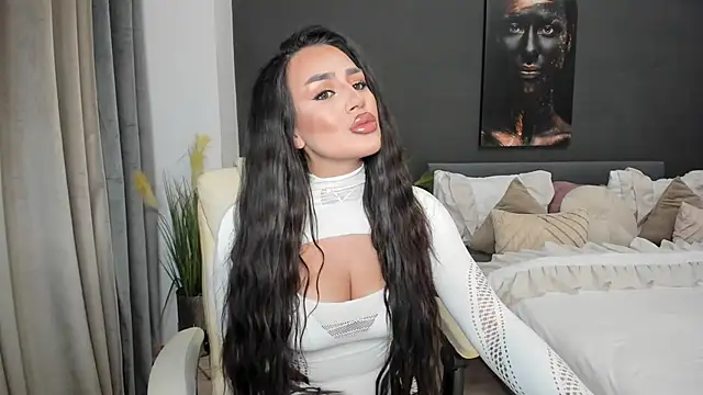 Snapshot of Sonia__Rey chatting on February 19, 6:05 pm Sonia Rey online show from February 19, 6:05 pm