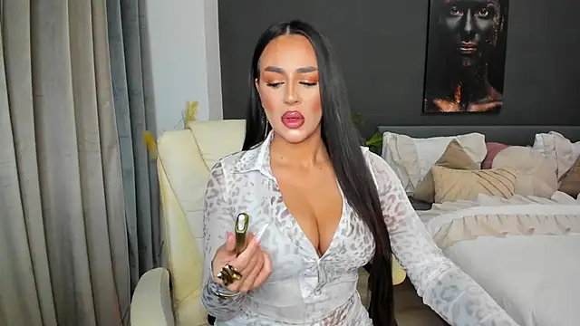 Snapshot of Sonia__Rey chatting on February 20, 8:11 pm Sonia Rey online show from February 20, 8:11 pm