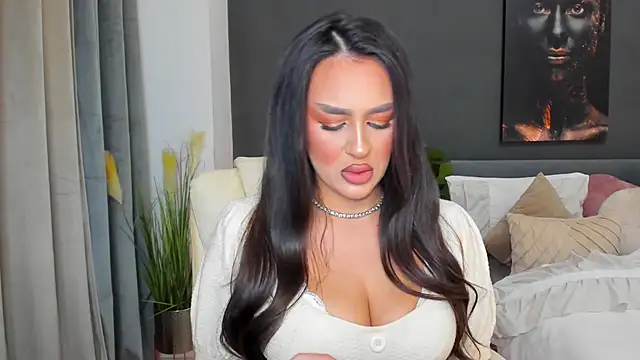 Sonia  Rey online show from December 17, 1:27 pm