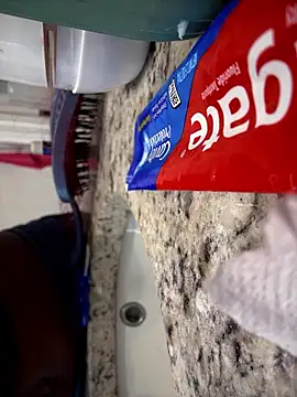 honeybrow online show from January 17, 7:39 pm