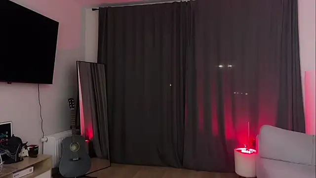 Snapshot of Adam_misti chatting on March 4, 2:32 pm Adam misti online show from March 4, 2:32 pm