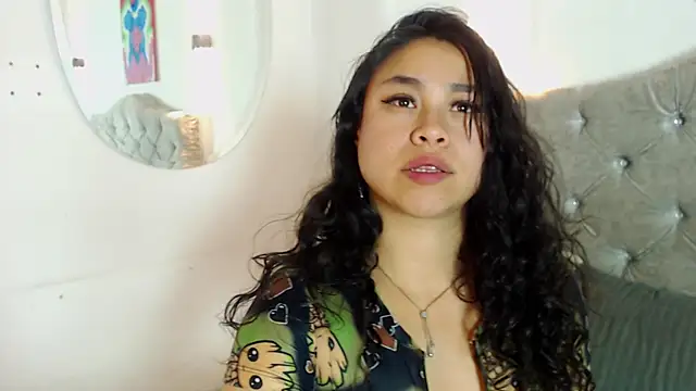 hinataleecs online show from March 31, 10:39 am