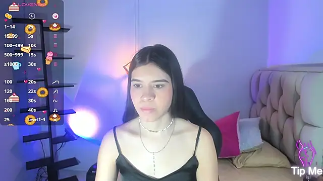 Snapshot of cassiehoward14 chatting on September 17, 6:54 pm cassiehoward14 online show from September 17, 6:54 pm