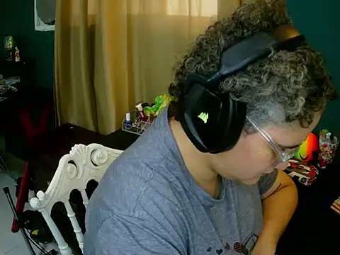 lolalicious 7583 online show from February 7, 8:17 pm