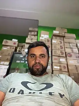 Snapshot of Sheik_z_o chatting on June 20, 12:48 am Sheik z o online show from June 20, 12:48 am
