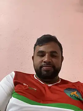 Snapshot of Sheik_z_o chatting on June 18, 3:16 am Sheik z o online show from June 18, 3:16 am