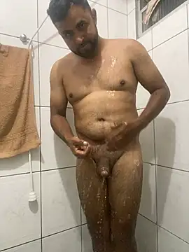 Snapshot of Sheik_z_o chatting on January 9, 3:57 am Sheik z o online show from January 9, 3:57 am