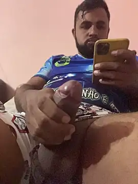 Snapshot of Sheik_z_o chatting on June 6, 5:34 am Sheik z o online show from June 6, 5:34 am