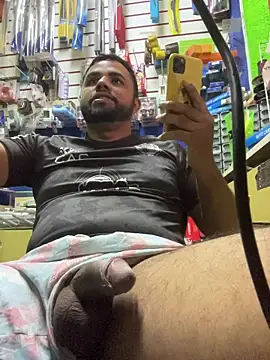 Snapshot of Sheik_z_o chatting on October 23, 2:49 pm Sheik z o online show from October 23, 2:49 pm