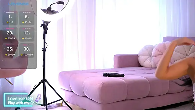 AnaRhodes online show from March 30, 9:05 pm