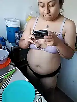 EmpaticBolillo online show from April 5, 2:24 pm