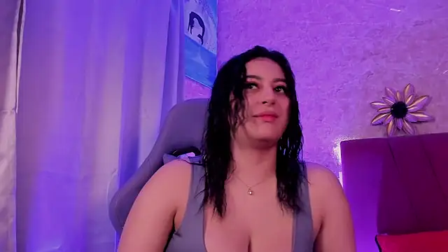 Snapshot of LorenaStevens chatting on November 14, 12:20 pm LorenaStevens online show from November 14, 12:20 pm