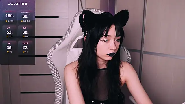 Snapshot of Kimiko__ chatting on June 5, 12:26 am Kimiko online show from June 5, 12:26 am