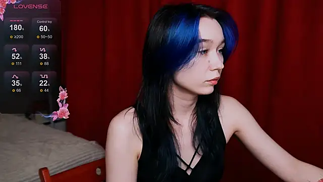 Snapshot of Kimiko__ chatting on February 28, 7:24 pm Kimiko online show from February 28, 7:24 pm