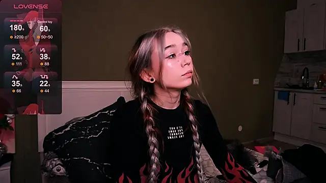 Kimiko   online show from October 27, 4:41 pm