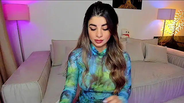 Queenofyouredreams online show from January 29, 1:37 am