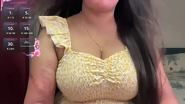 Snapshot of nandini_7 chatting on June 2, 6:30 pm nandini 7 online show from June 2, 6:30 pm