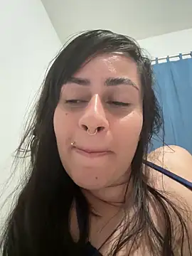 Snapshot of Blue_butterfly chatting on September 28, 3:24 am Blue butterfly online show from September 28, 3:24 am